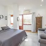 St Peter\'S Spacious 4 Bdr With Private Parking
